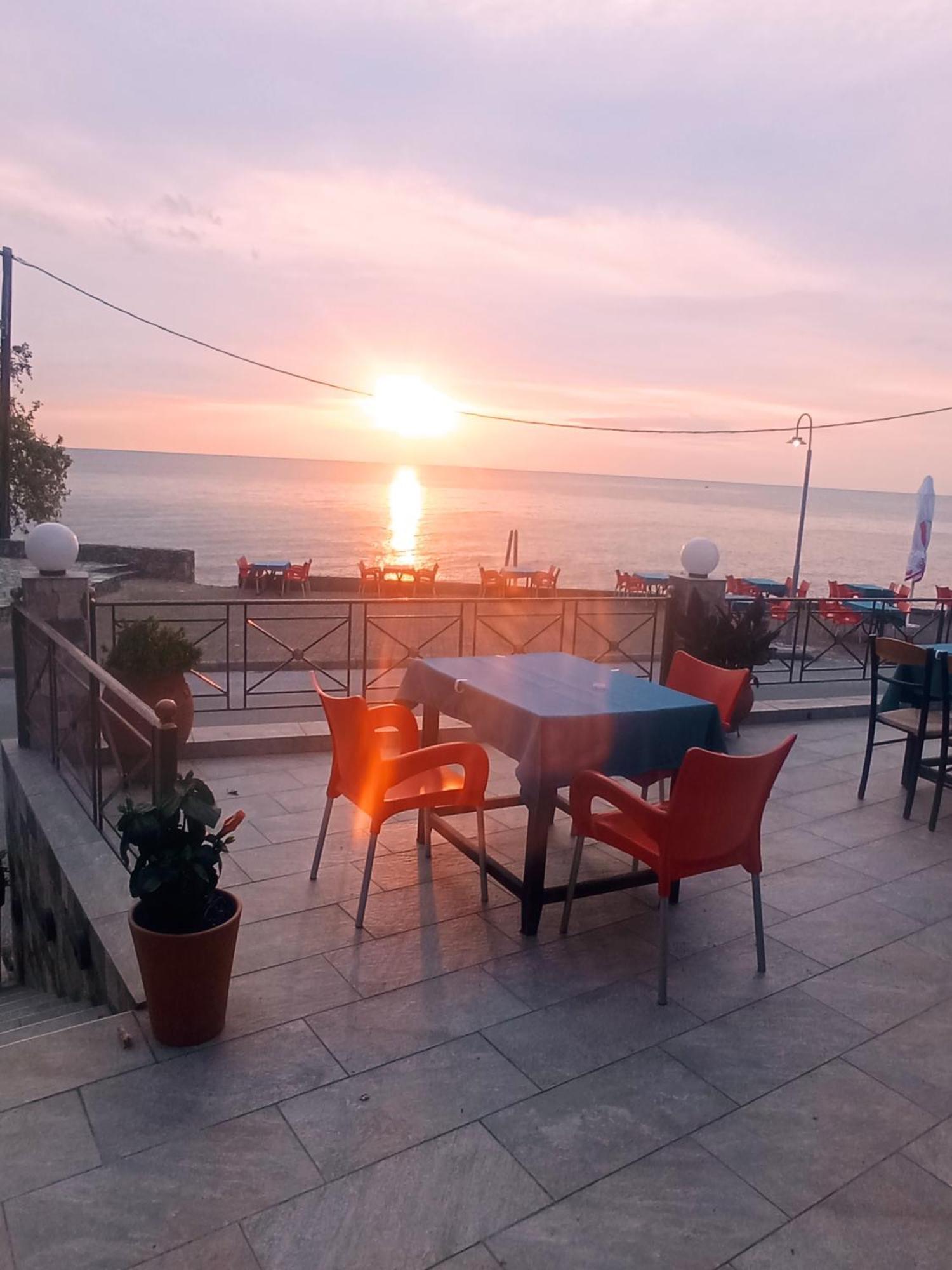 Homestay Nikol Koutsoupia Kokkino Nero