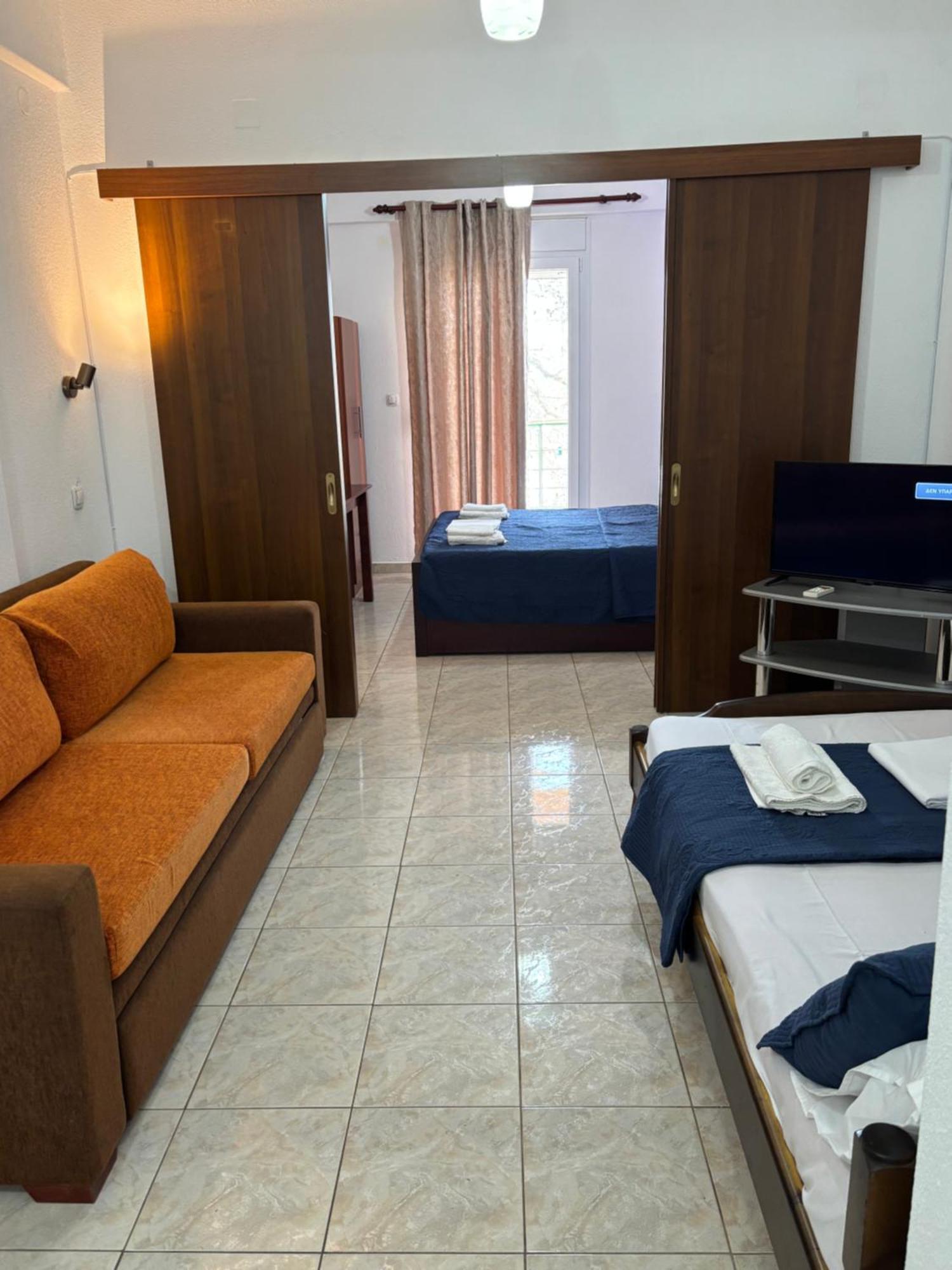 Homestay Nikol Koutsoupia